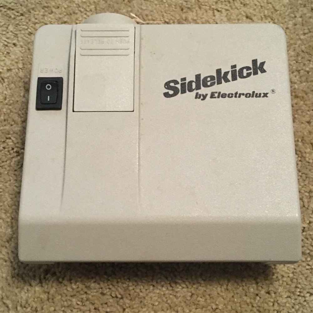 Sidekick Vacuum Accessory - White